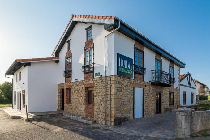 Llulla.Es Villa Cortiguera Buitenkant foto