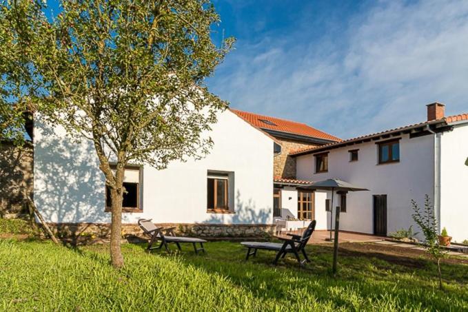 Llulla.Es Villa Cortiguera Buitenkant foto