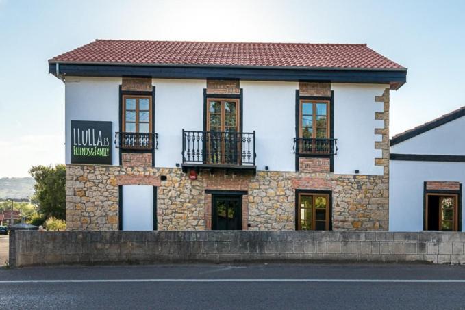 Llulla.Es Villa Cortiguera Buitenkant foto