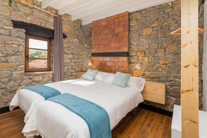 Llulla.Es Villa Cortiguera Buitenkant foto